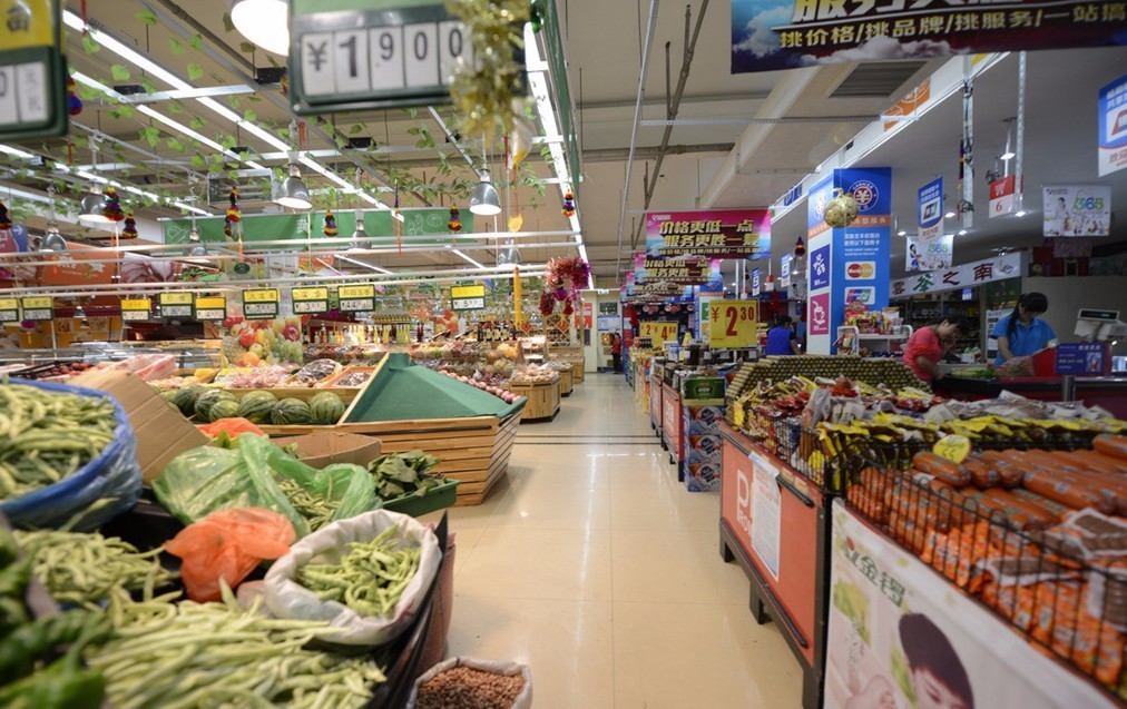 她叫小雪，在广州做文员，月薪3500，她是这样生活的...