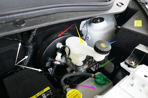 众泰e200电动评测,难得一见的精品汽车