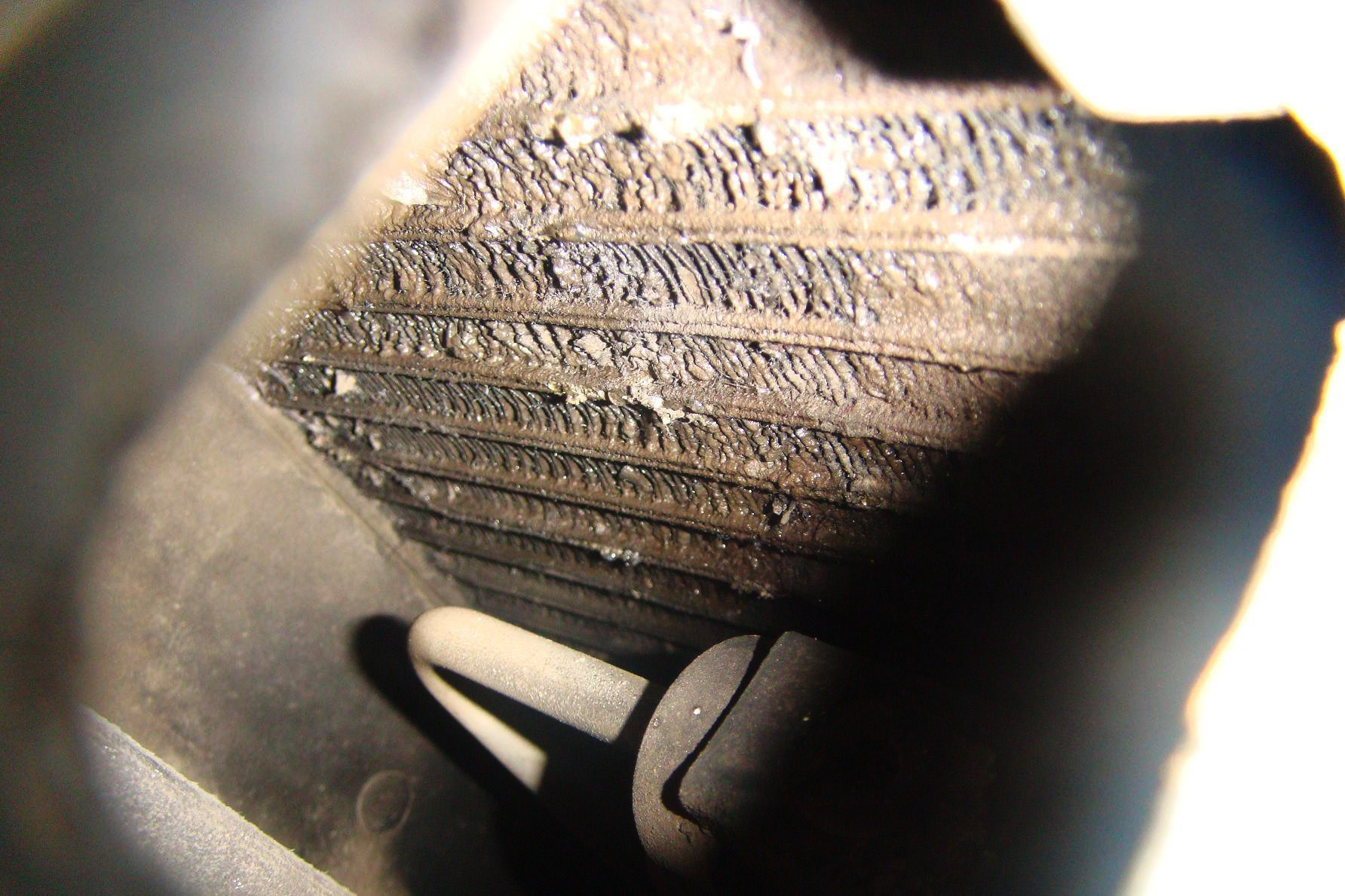 饭前慎入：不怕恶评如潮！揭秘“空调几年不洗就少活几年？”