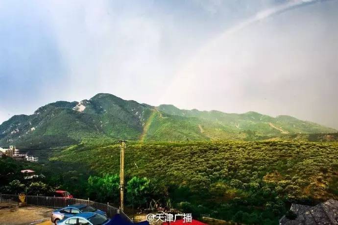 天津大雨下冰雹,天津大雨冰雹齐来袭