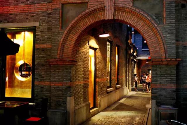 上海地铁沿线好玩的地方,上海18号线沿线景点