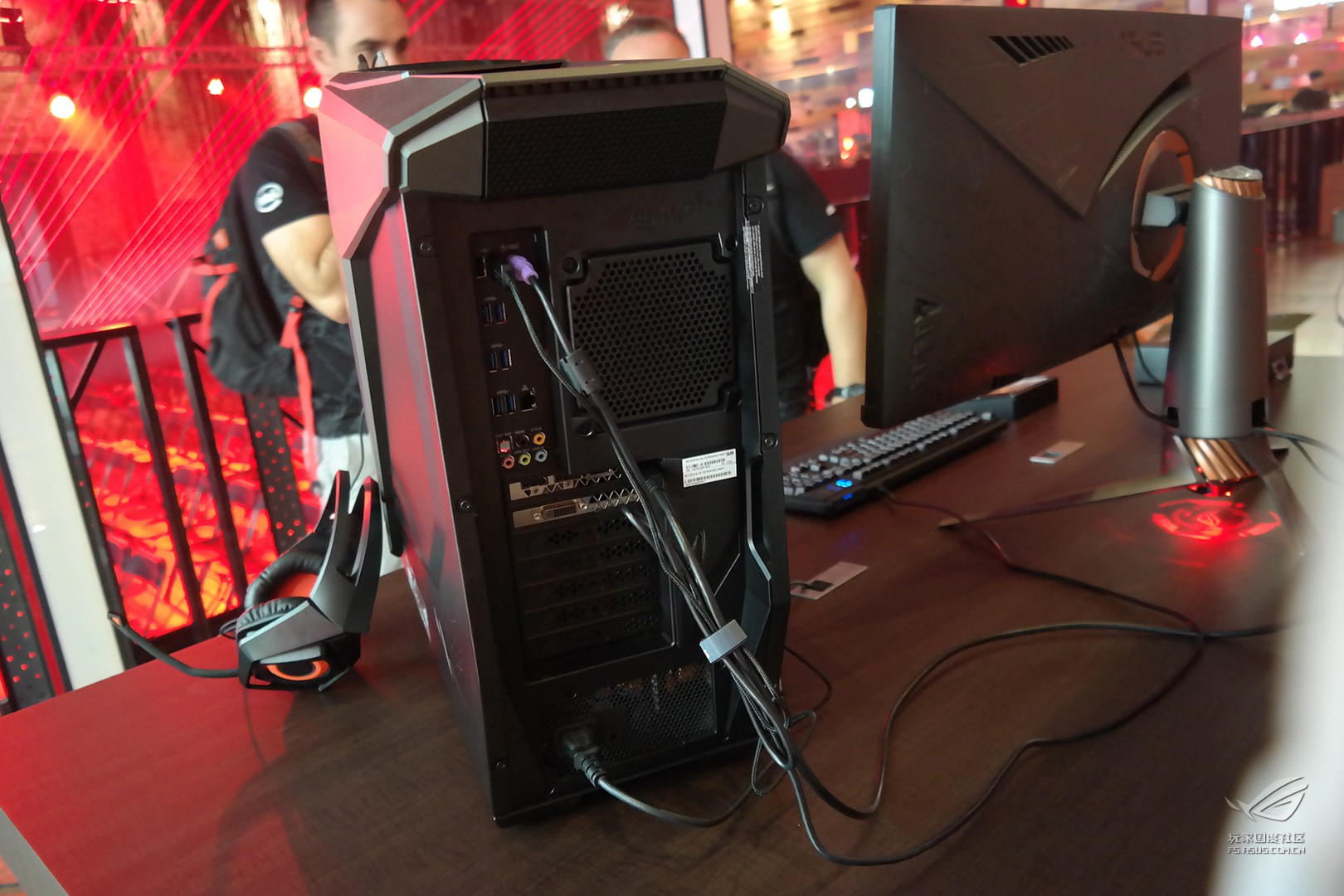 rog败家国度外设,rog败家之眼华硕主机