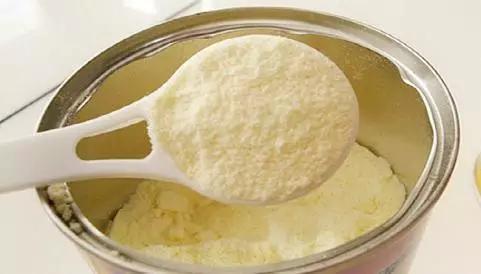 买奶粉都要注意什么,小孩有没有必要买奶粉