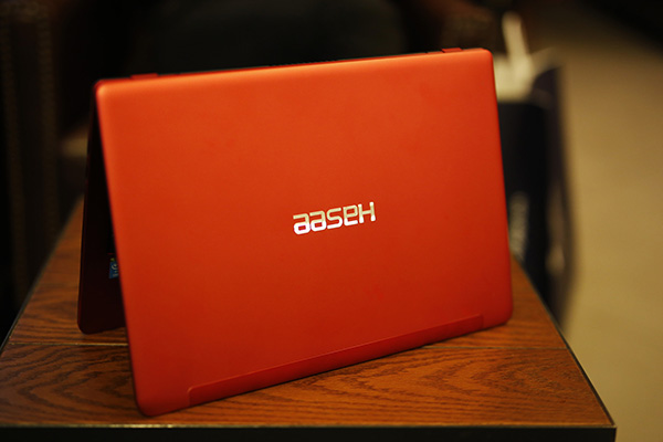 不爱土豪金,挑几款冰点价中国红数码产品过新年