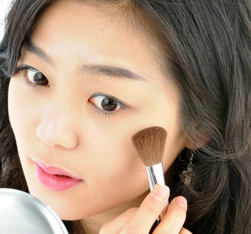 粉饼千万别用错了！你必须知道的粉饼6种用法！