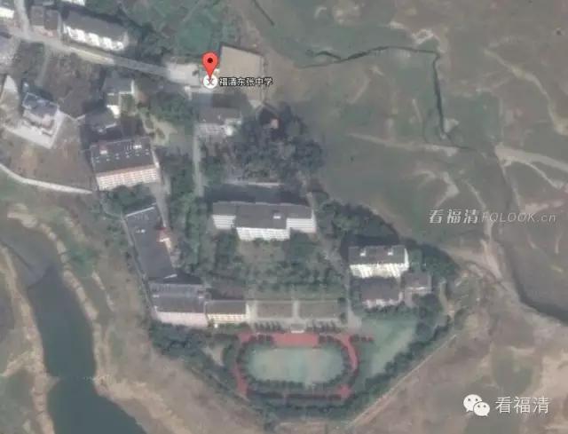 航拍福清市学校,可以看到学校内部的卫星地图