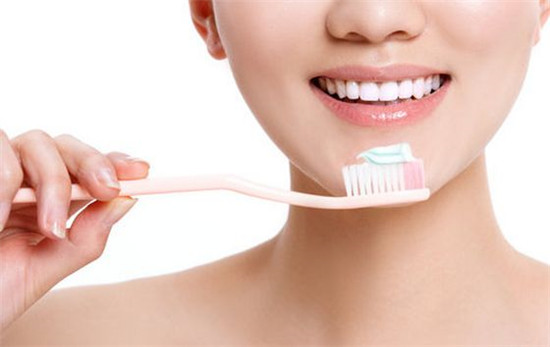 高露洁防蛀牙膏真的防蛀吗,高露洁抗敏感牙膏舒适达