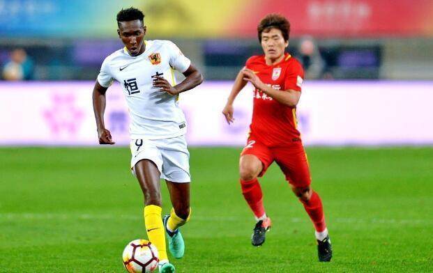 中超亚冠三连败,2018中超联赛富力对上港