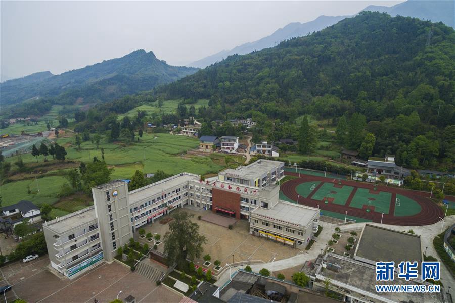 天空之眼瞰贵州梵净山,天空之眼瞰七彩盐湖