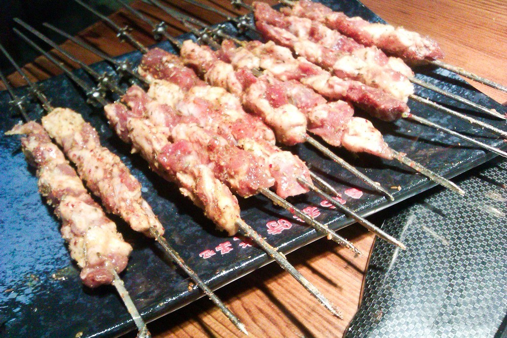 鍚冭揣闆疯揪鍚冨枬鐜╀箰,鍚冭揣闆疯揪