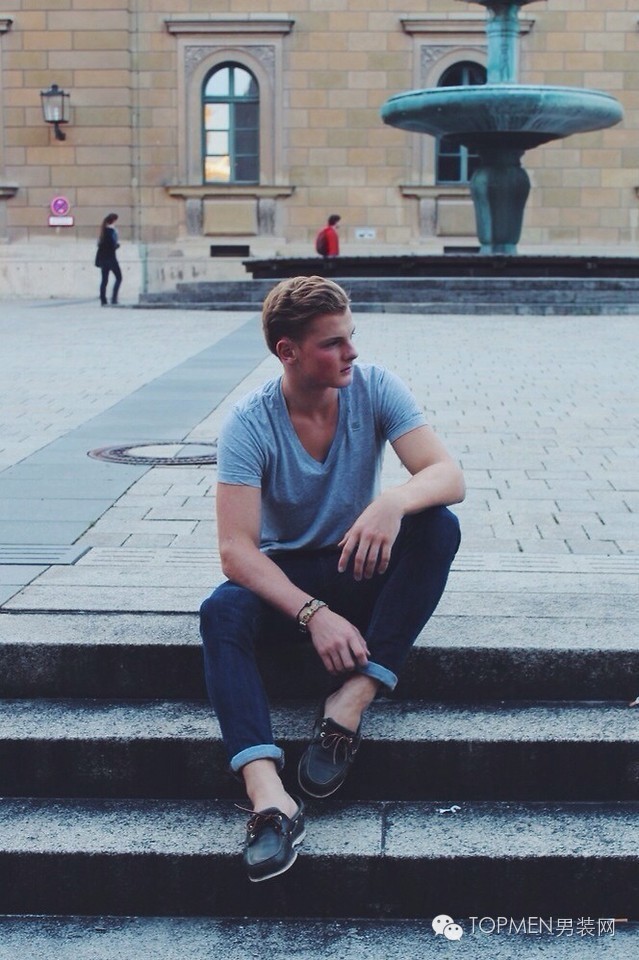 经典的帆船鞋夏日值得一试,帆船鞋夏季搭配