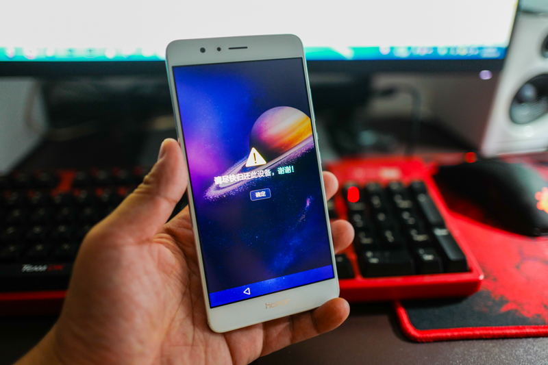 荣耀v8是不是有两个配置,荣耀v8pro续航怎么样