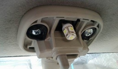 为什么我的中央后视镜会掉下来?