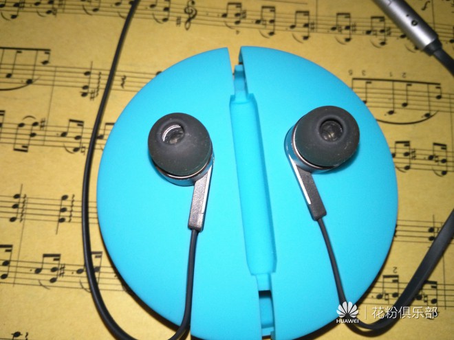 荣耀耳机引擎2代苍穹灰,心随声动蓝牙耳机