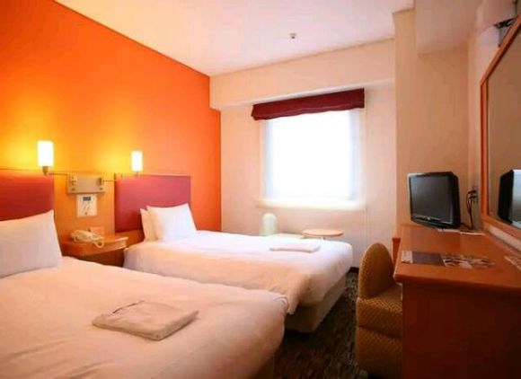 100元毛爷爷能在国外能做的那些事儿你都知道吗！