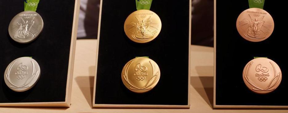 08年金镶玉奥运奖牌是24k金吗,2008奥运金镶玉金牌什么样