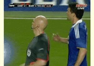 给裁判盖白布,如果裁判明目张胆吹黑哨会怎么样