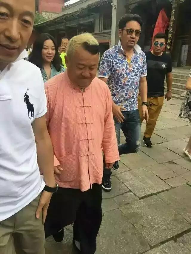 五月初一拜文殊菩萨,农历五月十五日拜菩萨