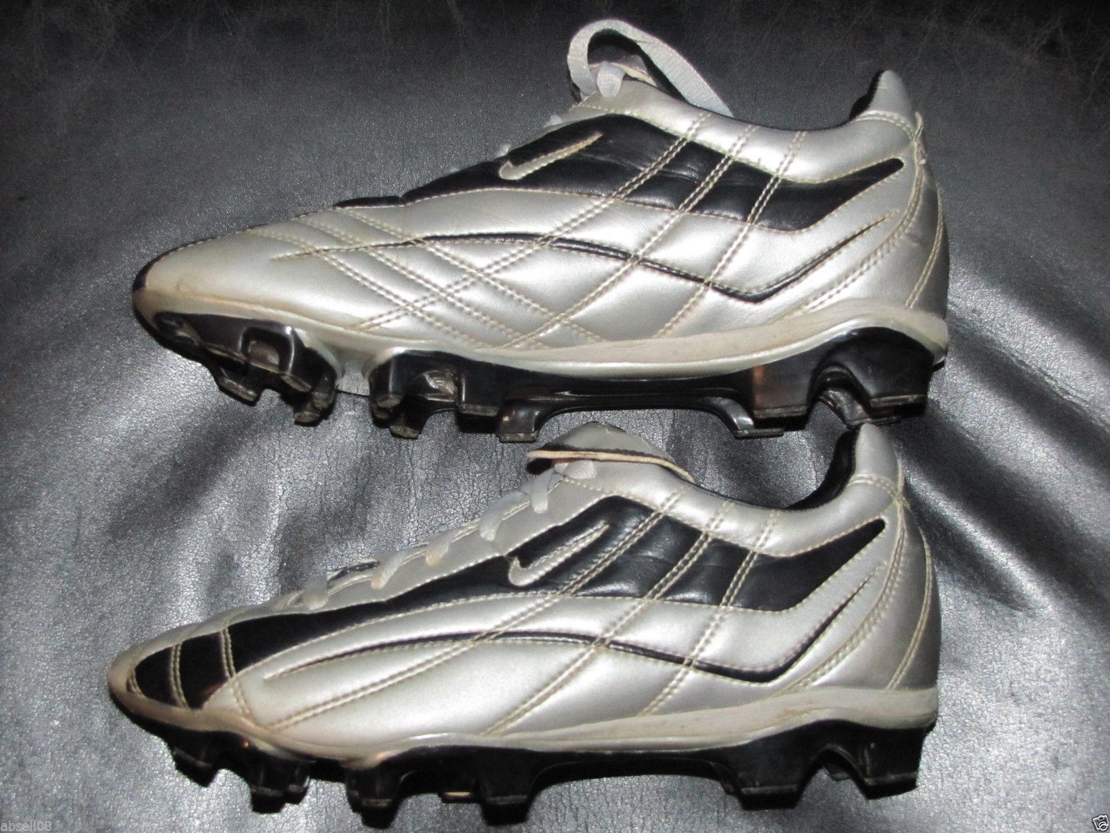 足球鞋nike传奇系列,耐克刺客cr7足球鞋推荐