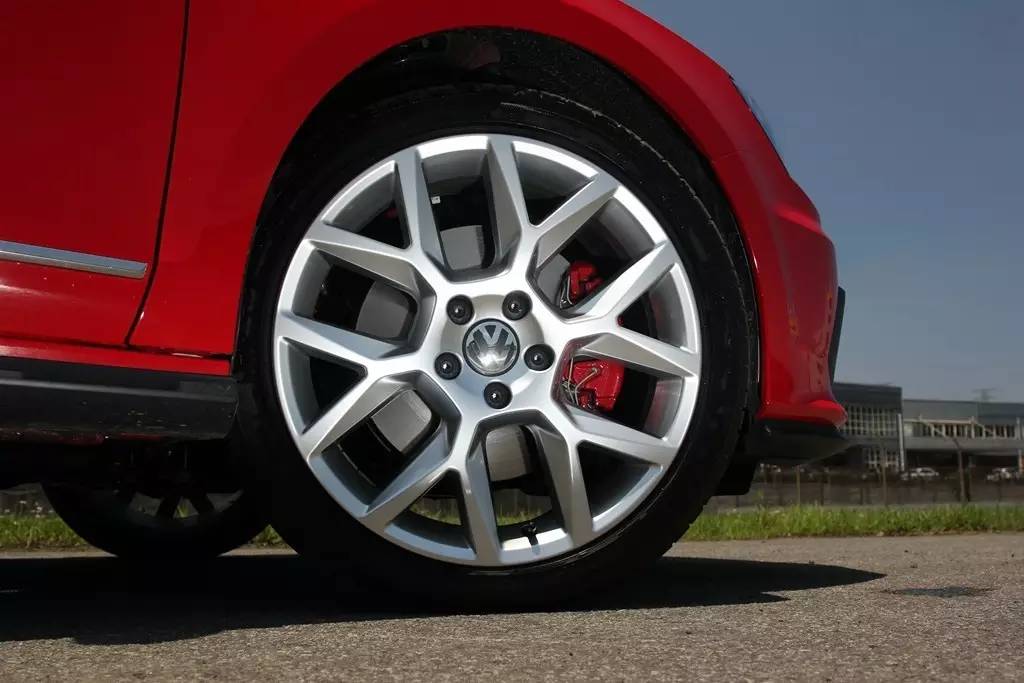 一汽大众速腾gli,国内大众速腾gli最新款