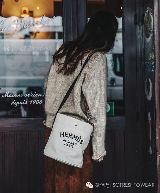 傲娇|老子背的这只包，谁敢说它不时髦