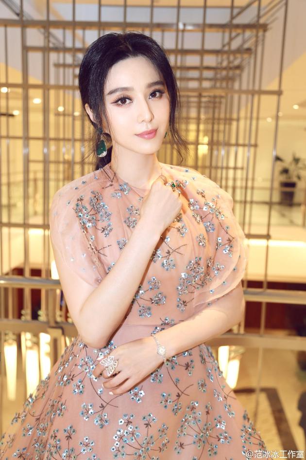 爆料！范冰冰再次否认怀孕，14个细节告诉你，真相并不简单!