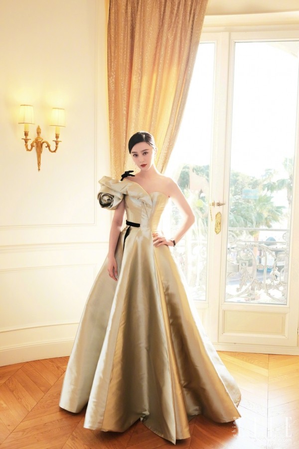 这15条来自戛纳的礼服裙,我们请你摸着良心来打分!