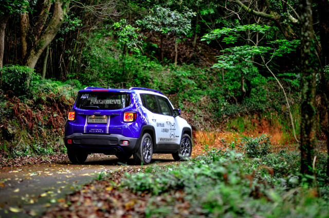 自由侠jeep试驾视频,jeep自由侠试驾第一人称