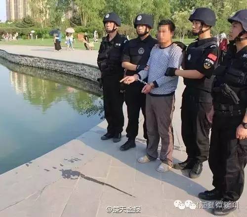 女子被塞进行李箱被救,女子被塞行李箱