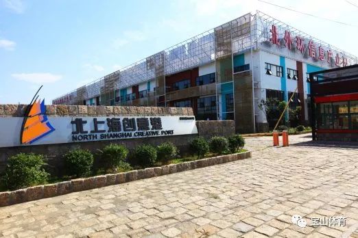 老厂房爆改羽毛球馆,老厂房烂地面改造