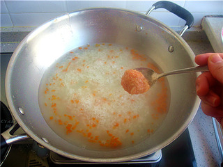 快！拿个大点的盆子，接住我的口水！