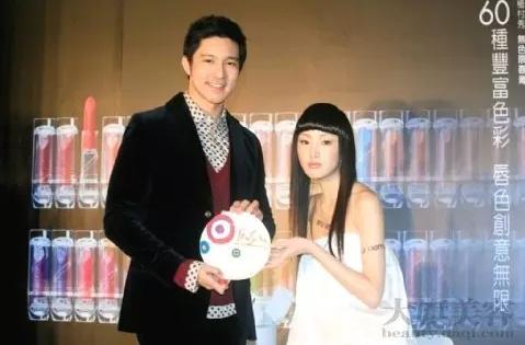 女为悦己者容出自哪里,女为悦己者容化妆品