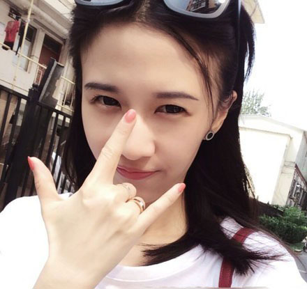 和papi酱很像的整容网红 (papi酱为什么会被称为网红鼻祖)