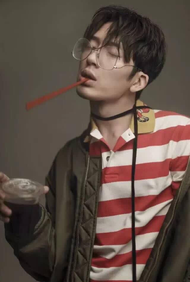 井柏然男装周放大招这美少女战士同款刘海可不是闹的