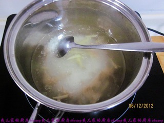 快！拿个大点的盆子，接住我的口水！