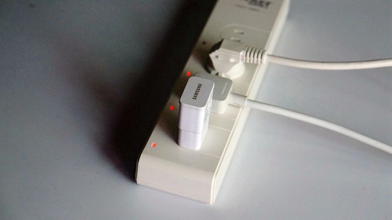 中科电工插板防触电原理,中科电工防水插座安全