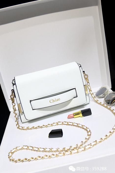 时尚休闲背哪款包,适合四十多女士背的大气好看包