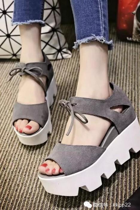 方扣水钻浅口半拖舒适软底百搭,透明方扣水钻细跟