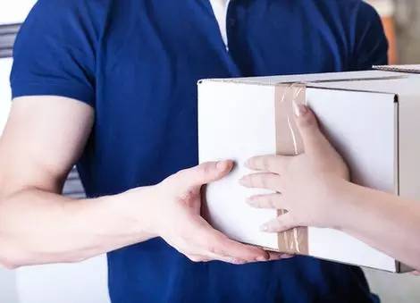 快递又回到上一站会自动发回来吗,快递到了又出现新的物流信息