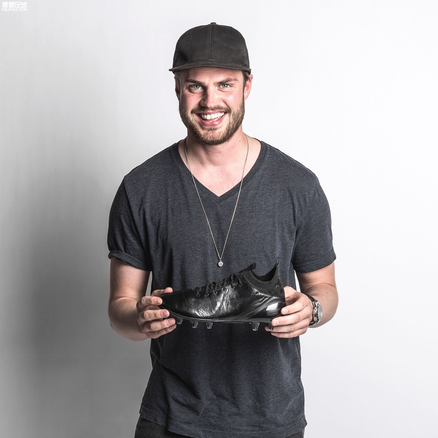 神秘足球鞋,彪马足球鞋未来之星所有配色