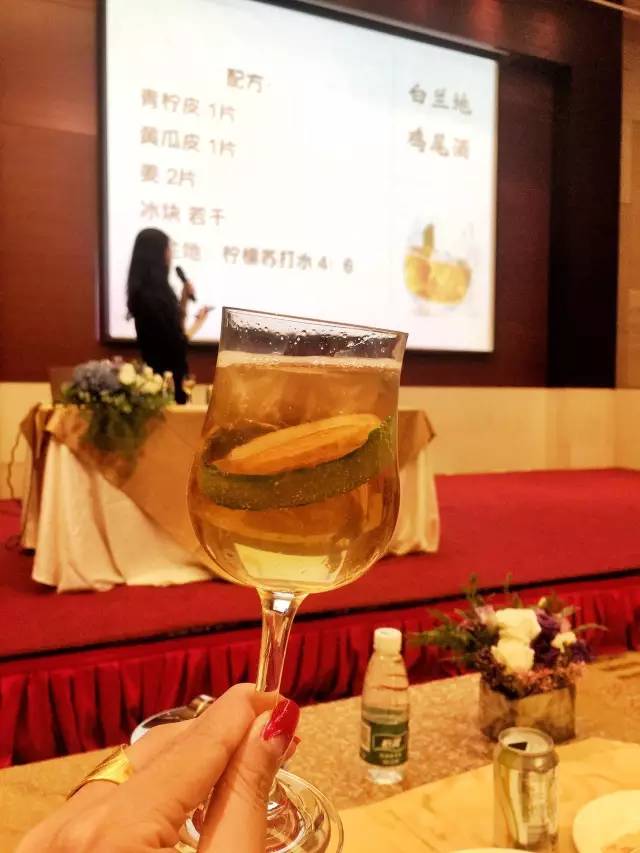 简单的居家调酒技巧有哪些,几款简单易上手的鸡尾酒做法