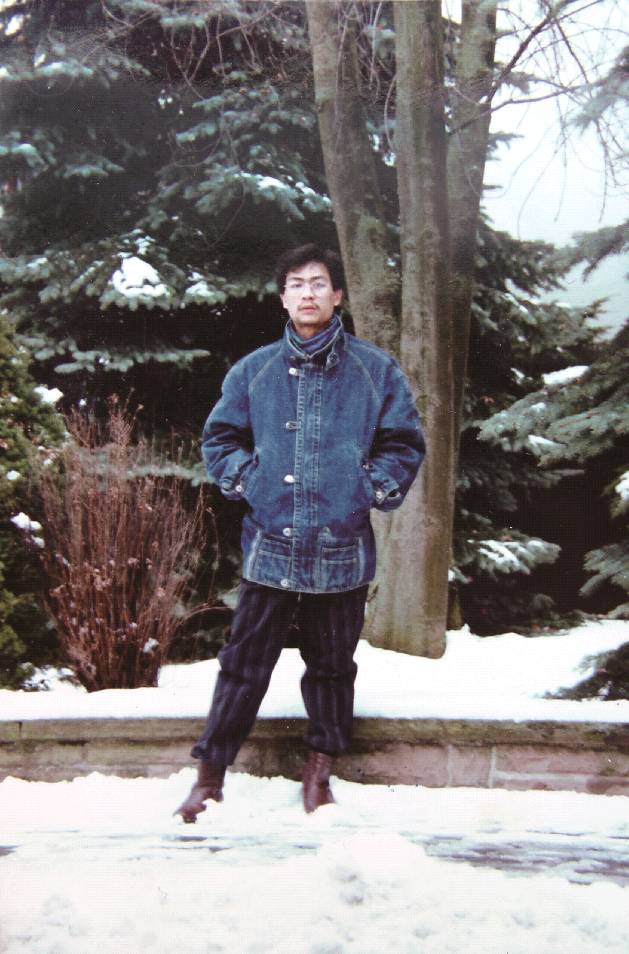 张枣：生活啊，快递给我的手