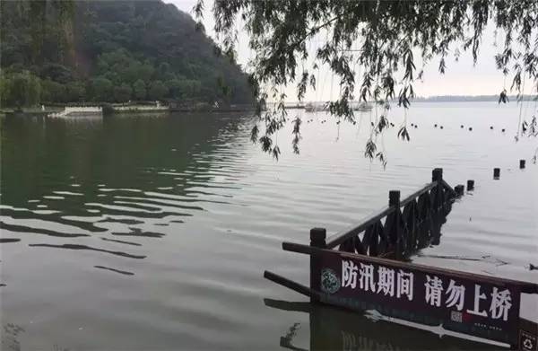 镇喜讯镇江的这波降水快要结束了！但是