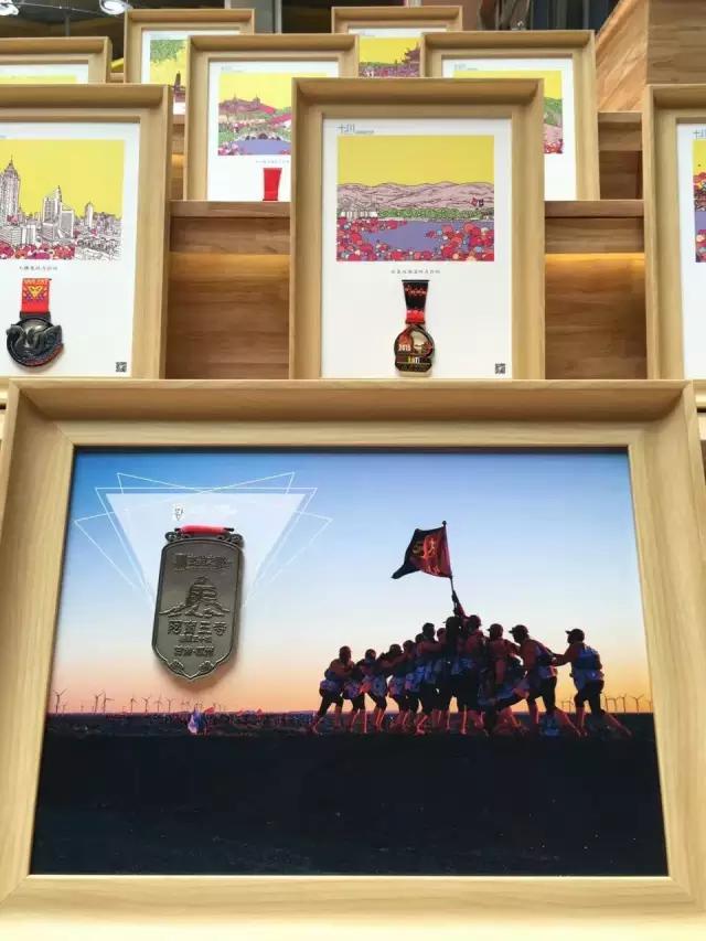 奖牌奖杯怎么摆放好看,奖牌怎么摆放地上才显逼格