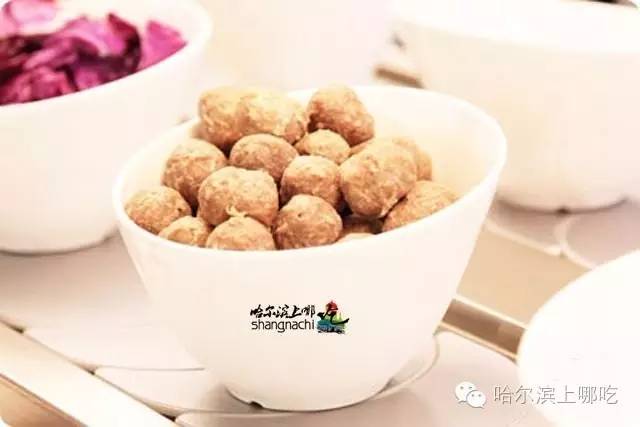 曾经独领风骚的石头马路，如今全是美食在召唤！