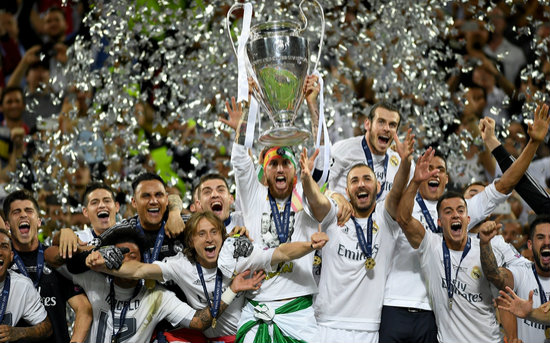 世界足坛那些无法超越的名场面,足坛百大难以逾越的神迹