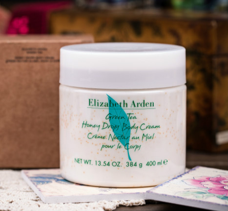 谁说一定要用身体乳才不会干燥,哪种身体乳最润肤最好用