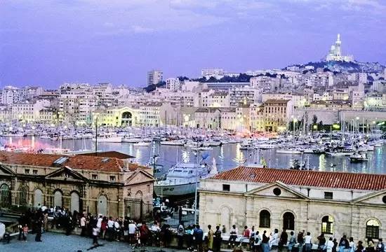 欧洲杯传奇球场,欧洲杯举办球场