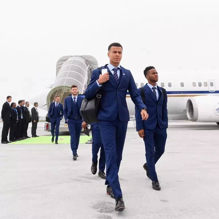 今晚半决赛！快来做一个时髦的伪球迷？