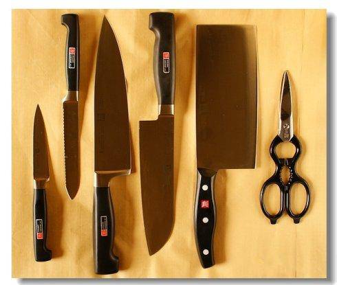 厨刀入门指南：为什么不能拿高级厨刀拍蒜？